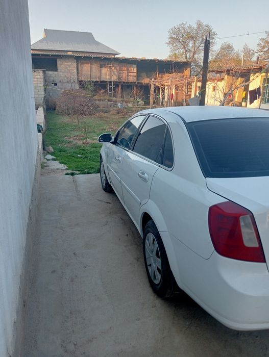 Lasetti 1,8 shevralet