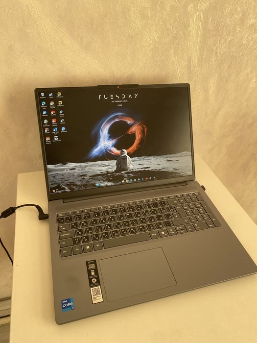 Lenovo Ideapad slim 3 2025