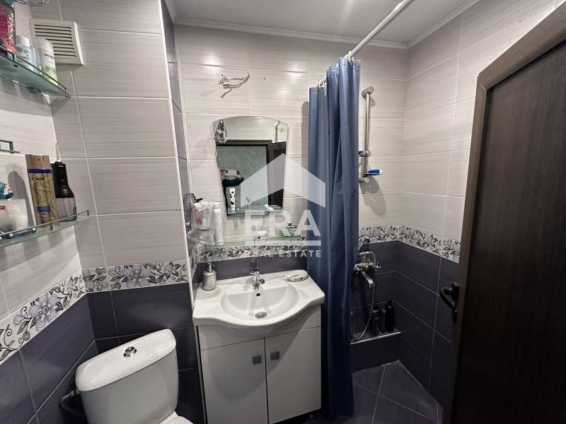 Дава се под наем Тристаен апартамент в Велико Търново, Зона Б - 58 кв.м за 280.5 € - Снимка #4