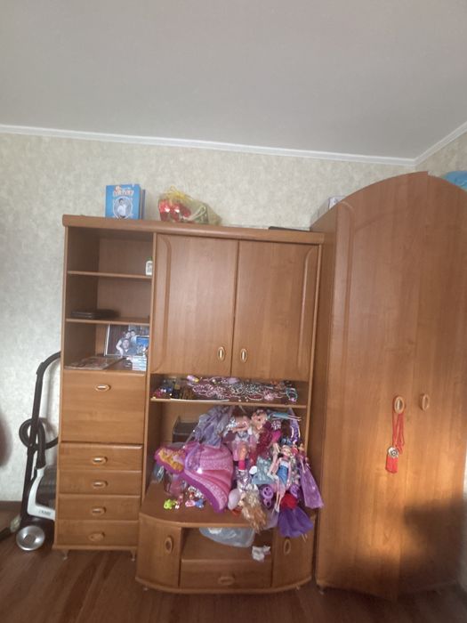 Продам не дорого стенку