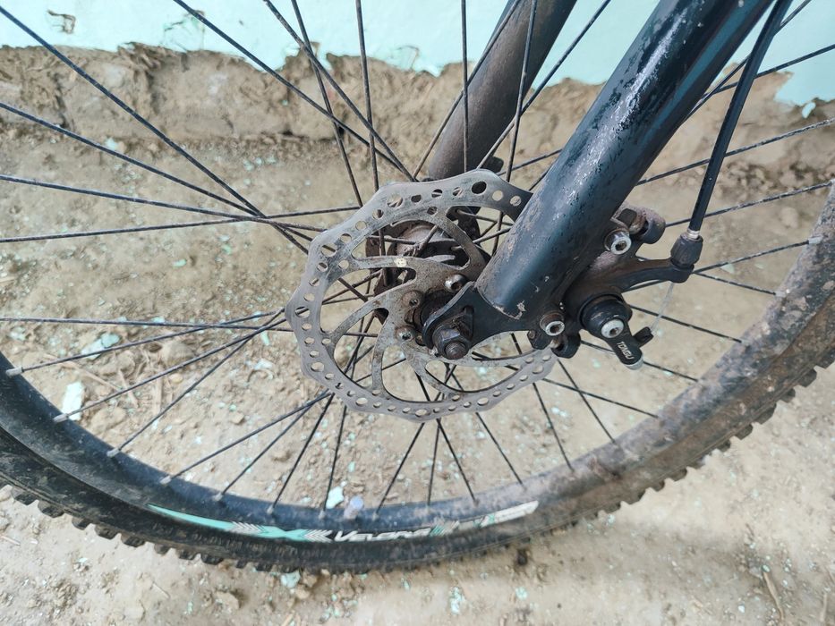 Vând  2 biciclete