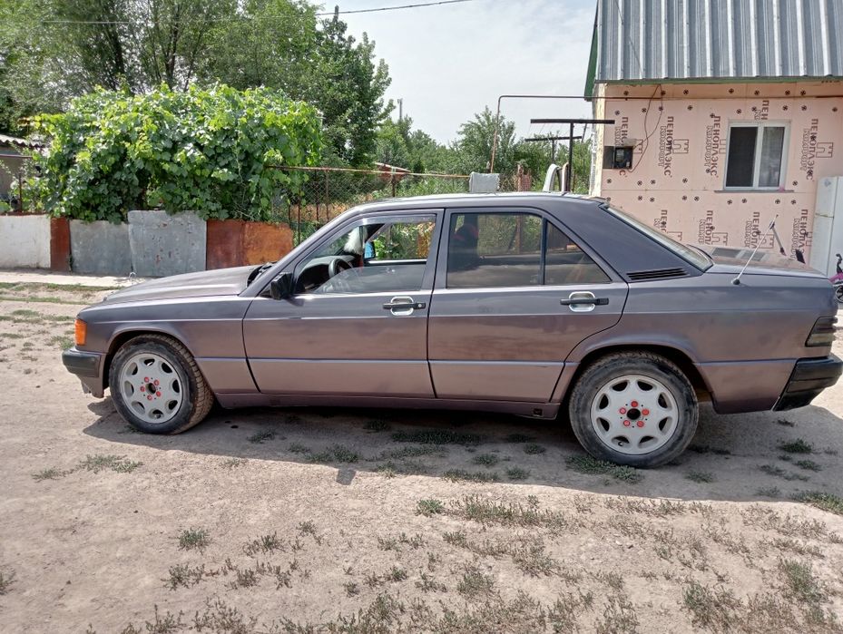 Продам Mersedes Bens 190