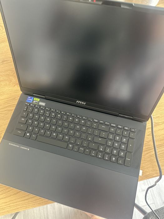 MSI Titan 18 HX | i9-14900HX | RTX 4080 12GB | 64GB RAM | 2TB SSD