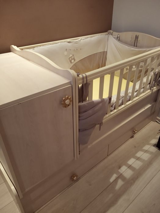 Кошара трансформираща се в детско легло