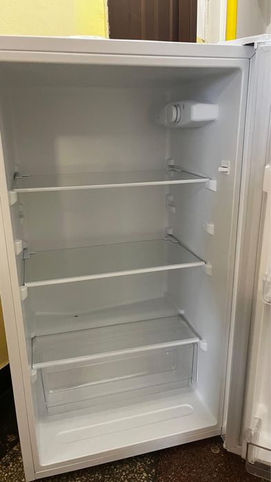 Frigider Tesla - clasa E , ideal pt garsoniera , camine etc