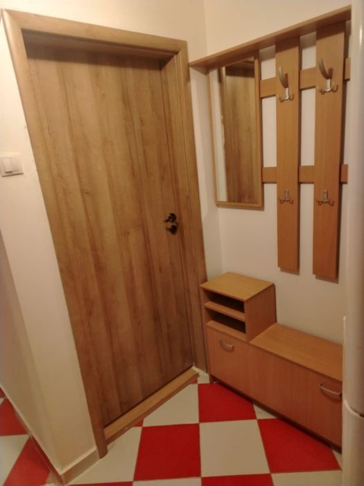 Proprietar inchiriez garsoniera,dr taberei , favorit