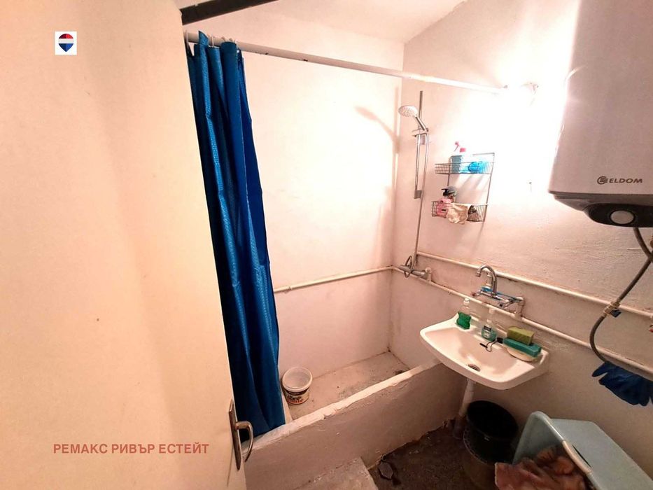 Тристаен апартамент за продажба кв. Дружба 3