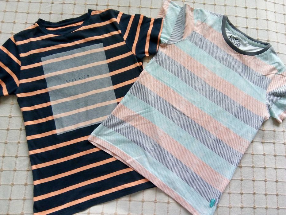 Tricouri baiat Coolclub/Smyk mas 128, 2 buc + sapca 52cm