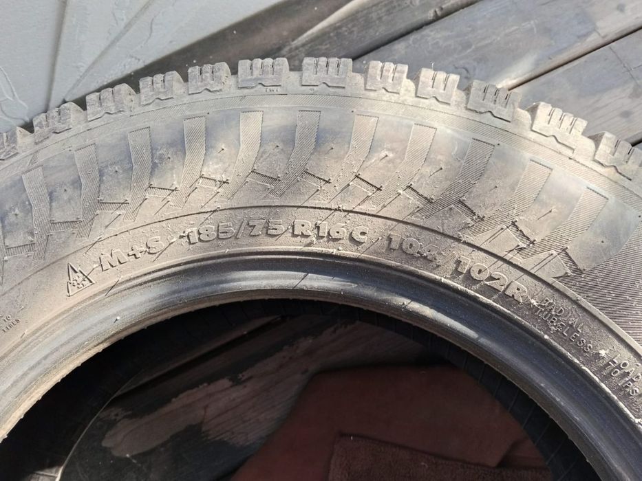 Продам резину в хорошем состоянии