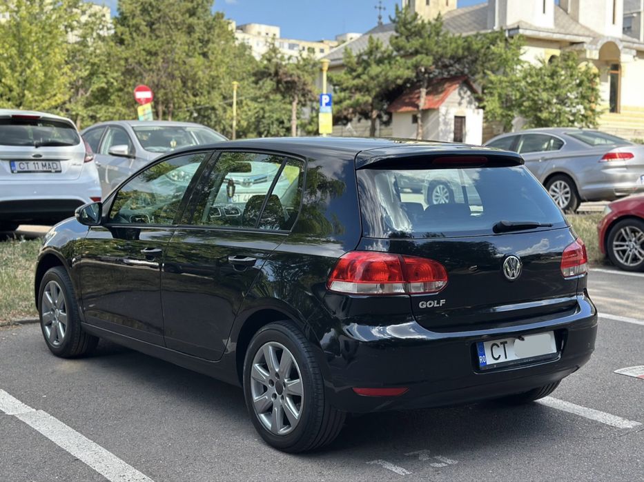 VOLKSWAGEN Golf 2011 — imagine 2