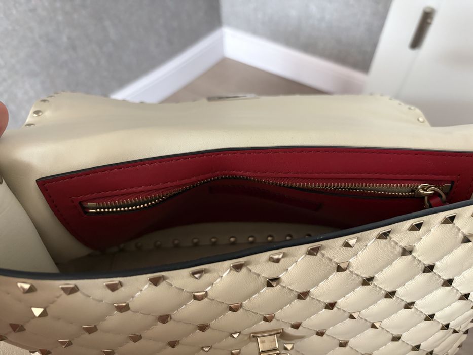 Valentino Garavani Ivory Rockstud Spike Large чанта