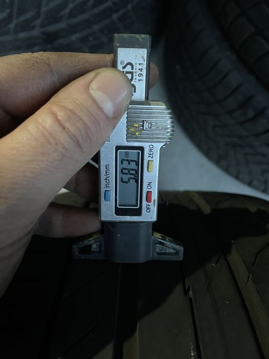 1 Anv vara 255/35/19 Continental/Pirelli