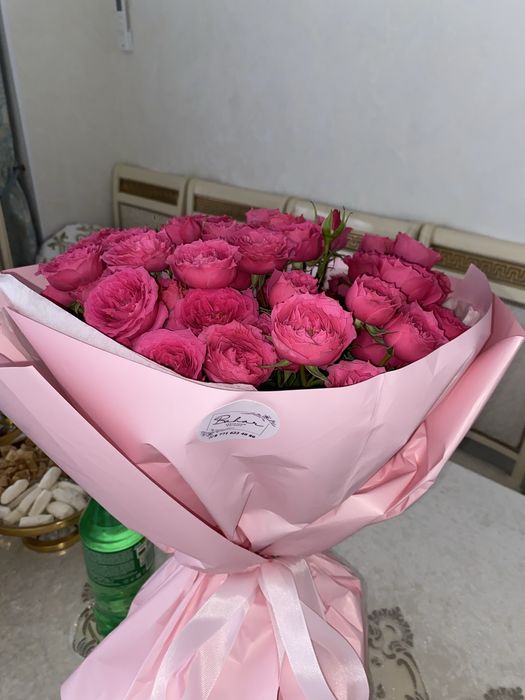 Цветы сегодня пришли свежые