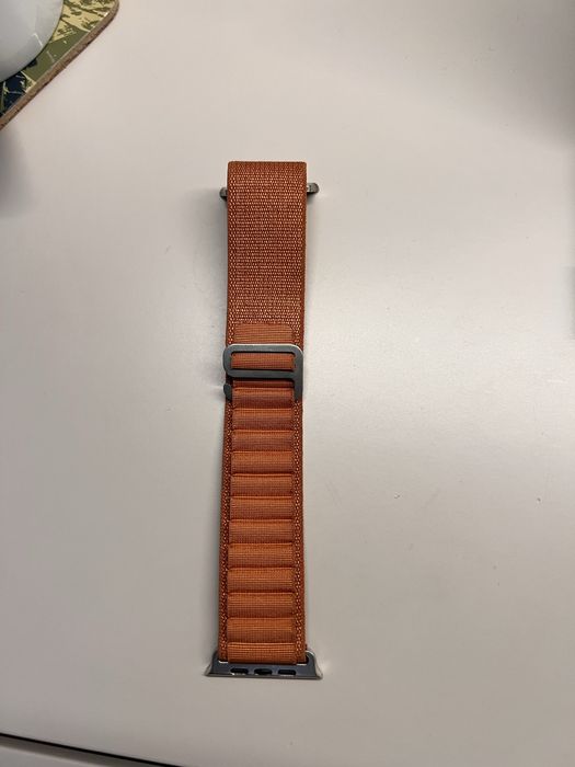 Apple watch terra cotta alpine loop 49mm ново