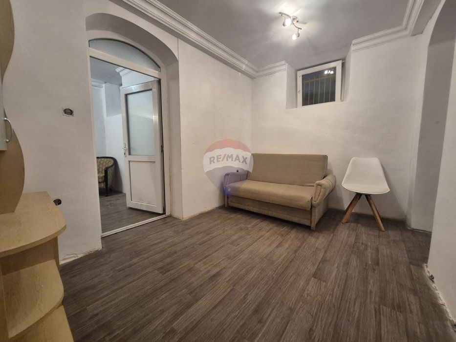 Дава се под наем Двустаен апартамент в Варна, Център - 32 кв.м за 400 € - Снимка #10