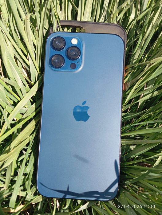 Айфон 12 pro max на 256гб