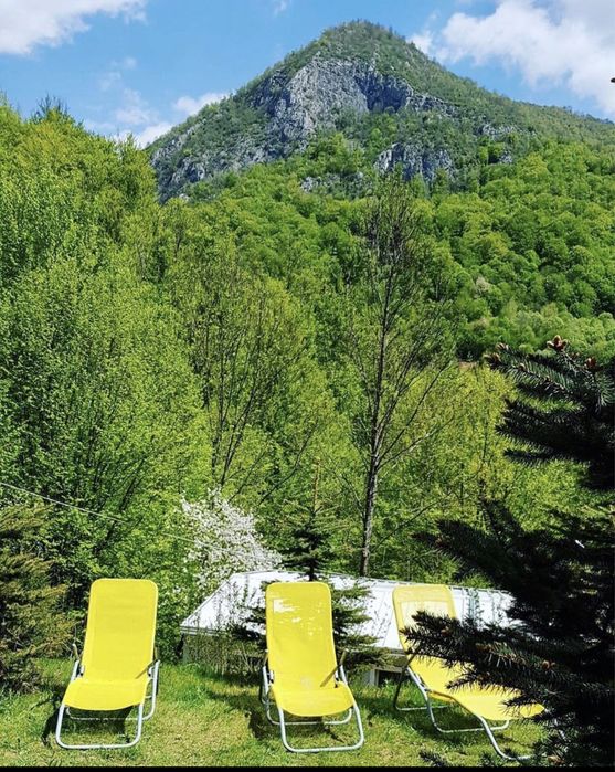 Cabana De Inchiriat Feneș cu ciubar‼️