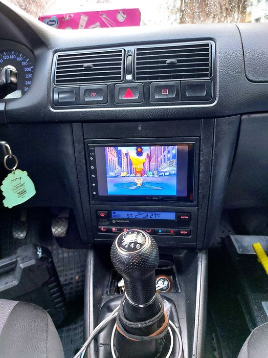 Navigatie GPS Android Golf 4 Waze YouTube Wifi Bluetooth casetofon