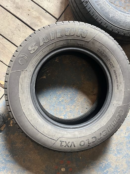 Продам шины 205/70/15c