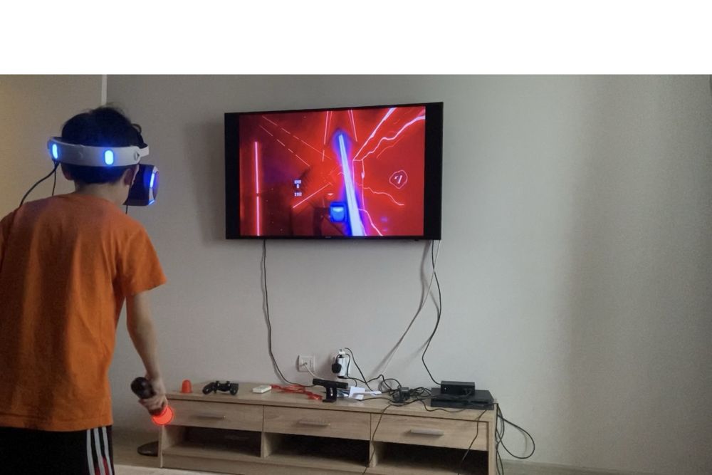 Продам PlayStation 4 slim, 1 Tb + VR очки