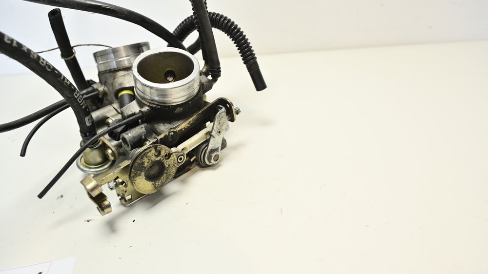 Rampa De Injectie Aprilia RSV 1000 R 2004 - 2010