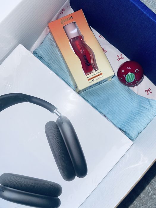 Набор с наушниками