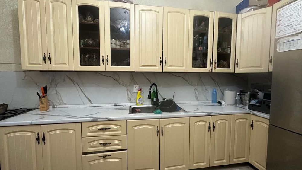 Кухонный гарнитур сатылады