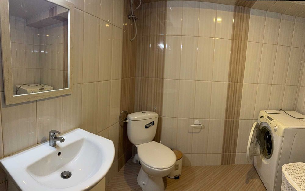 Дава се под наем Двустаен апартамент в Добрич, Център - 68 кв.м за 357 € - Снимка #8