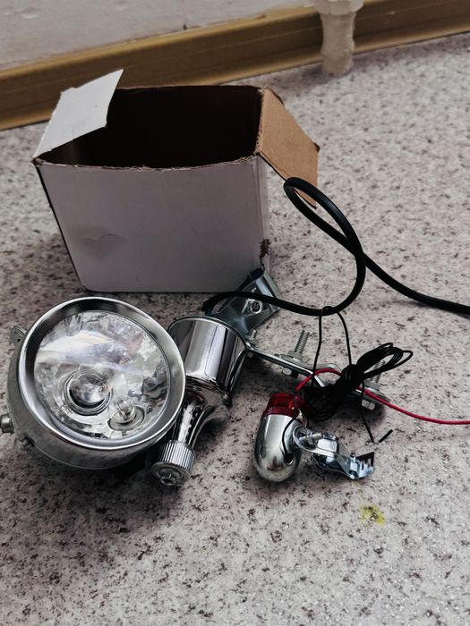 Динамогенератор  солнечный панел