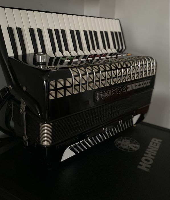 Acordeon de vanzare