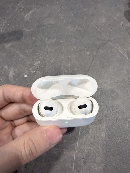 Кейс Airpods Pro Оригинал