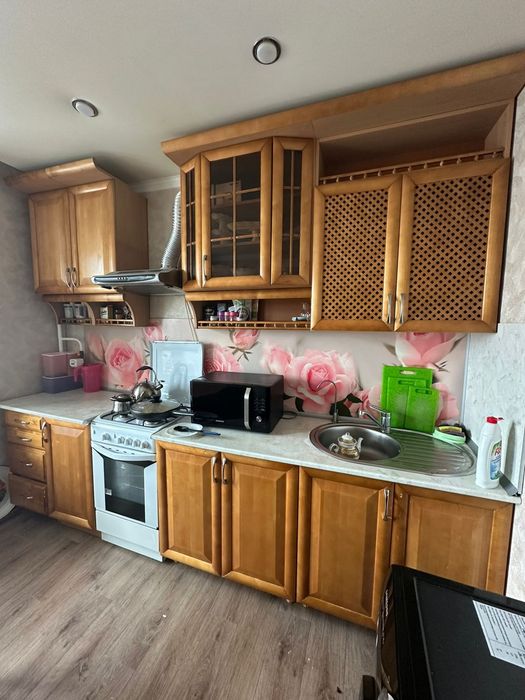 Продам кухонный шкаф