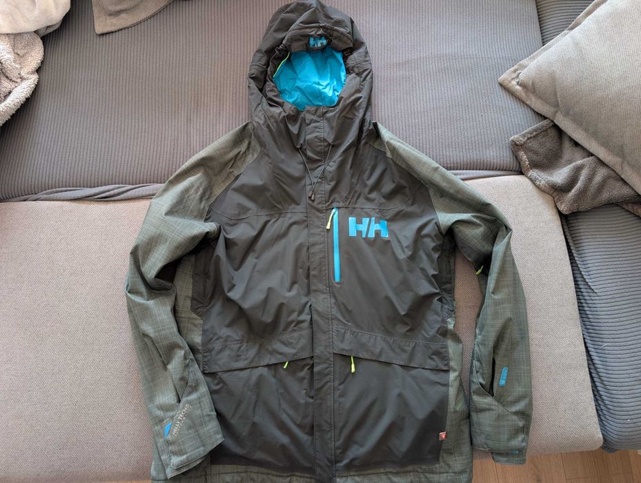 Яке Helly Hansen