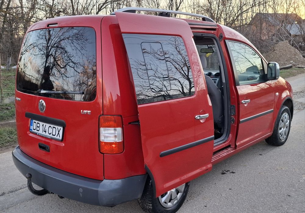 Volkswagen Caddy, an 2009, motor 1.4 GPL/benzina, 80cp