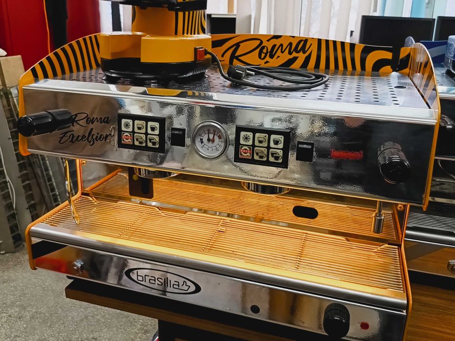 Espressoare profesionale reconditionate – Roma Excelsior