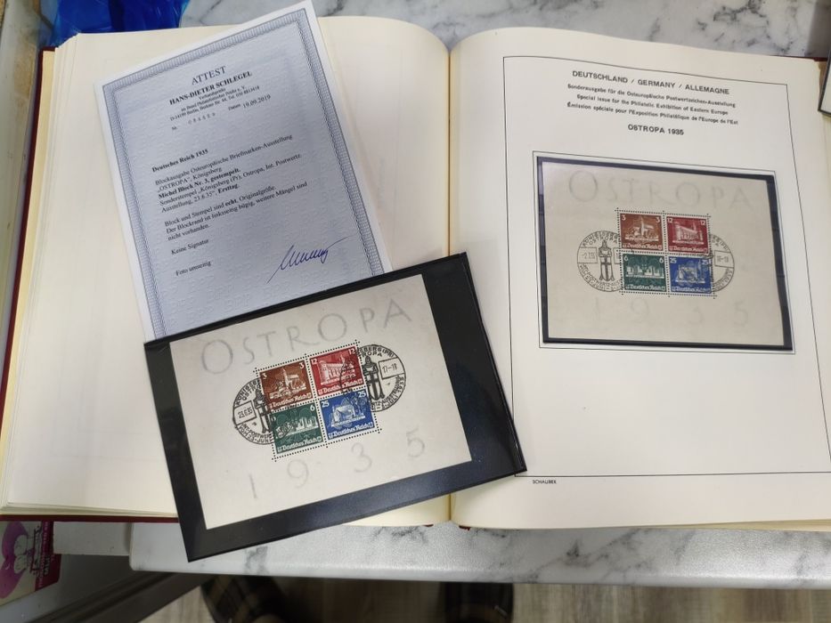 Продам альбом марок Германии