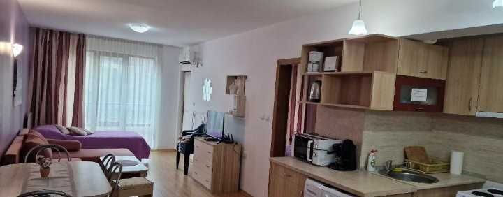 Дава се под наем Двустаен апартамент в Свети Влас - 65 кв.м за 400 € - Снимка #3