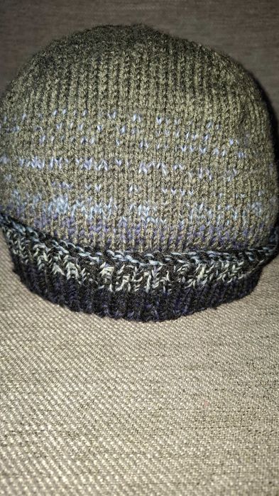 Caciula (fes ) barbati tricotat manual