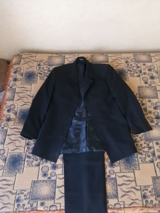 Продам костюм мужской