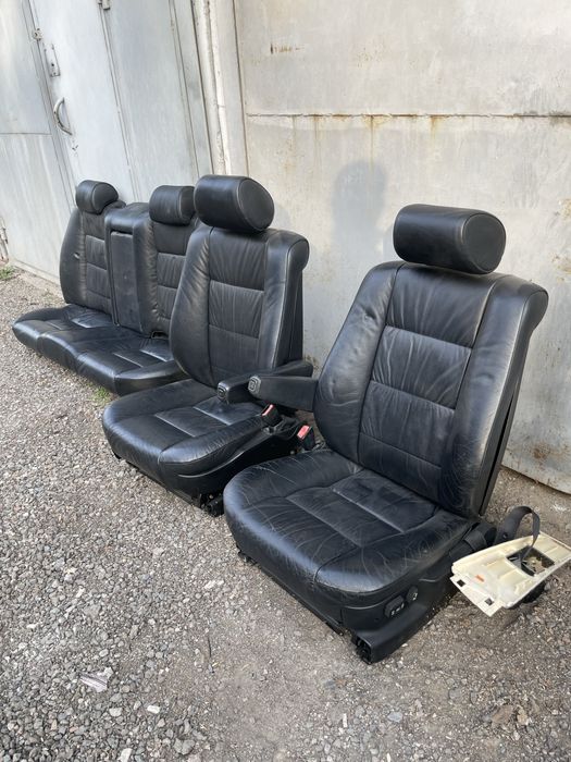 Продам сиденья для БМВ Е34