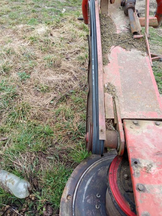 Cositoare Deutz-Fahr în stare bună de funcționare se oferă și proba