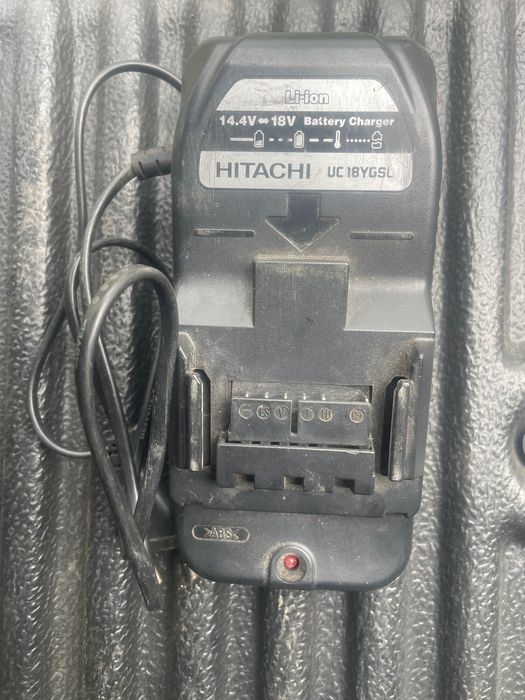 Litiu-ion Hitachi (Hikoki)  BSL 1415 de 14.4 cu încărcător
