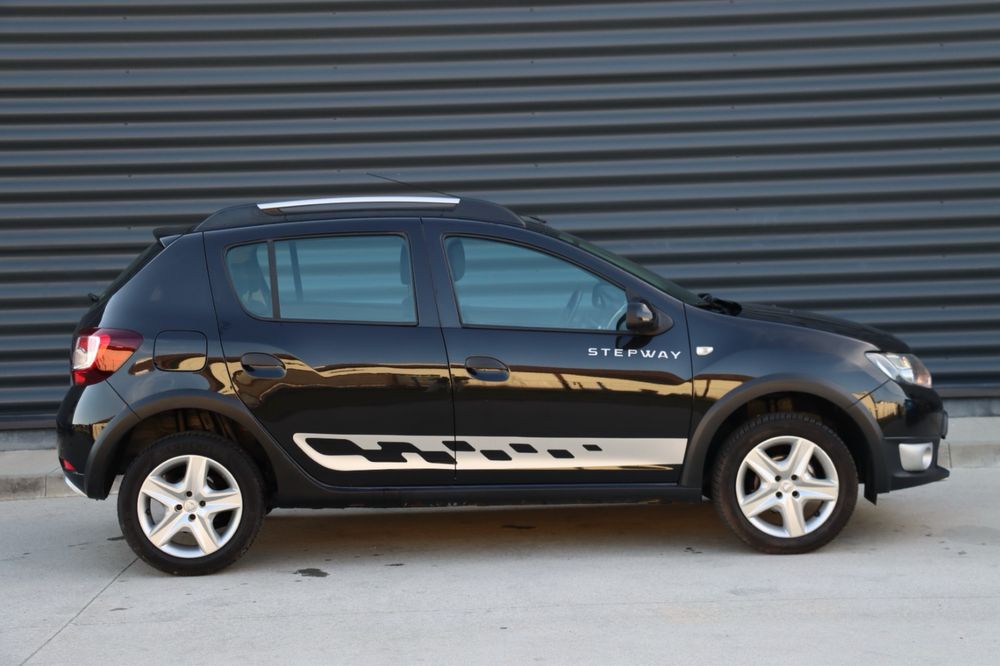 Vand. Dacia sandero stepway motor 0,9 benzina 90 cai km 144.000 km reali