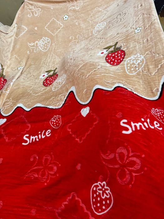 Момик простинликлар сотилади