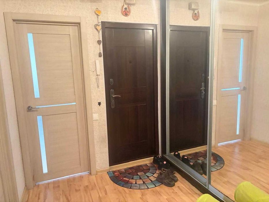 В продаже улучшенная 3шка в 7 микрорайоне