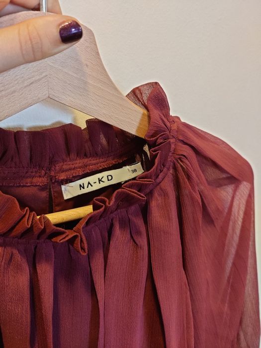 Rochie NA-KD cu talie elastică/ 38(M)