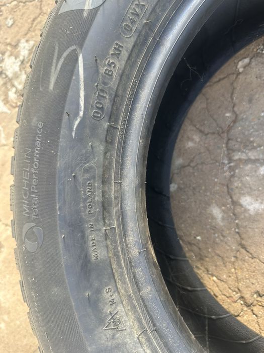 Продам шины зимние