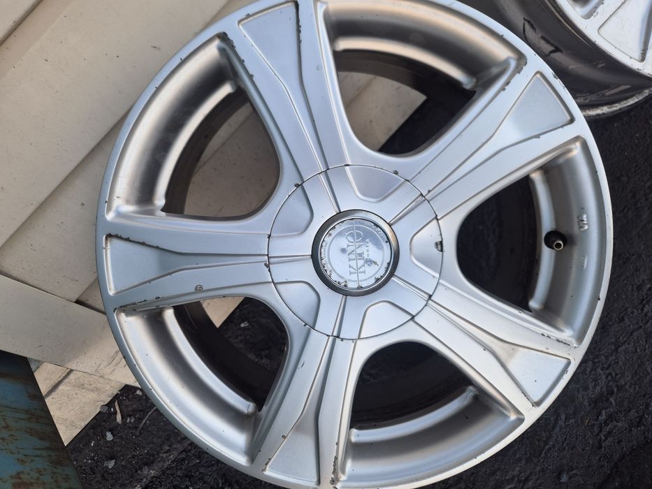 Диск на тойота 16