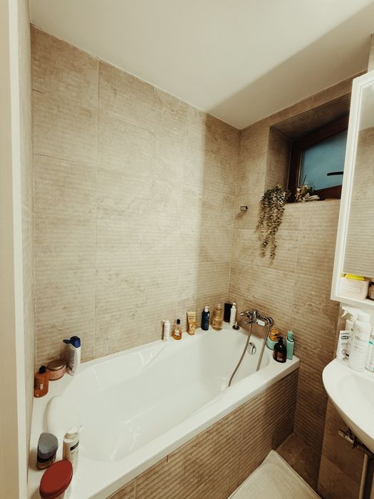 Apartament 2 camere vanzare demisol inalt zona Floreasca parc Verdi mobilat, utilat locuinta zona verde si linistita