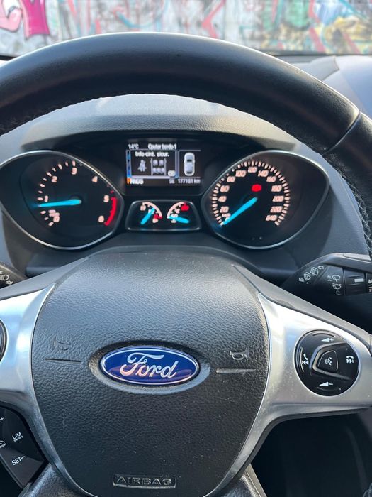 Ford Kuga 2.0 TDCi 150 CP • 4X4• Titanium • 2016 Proprietar